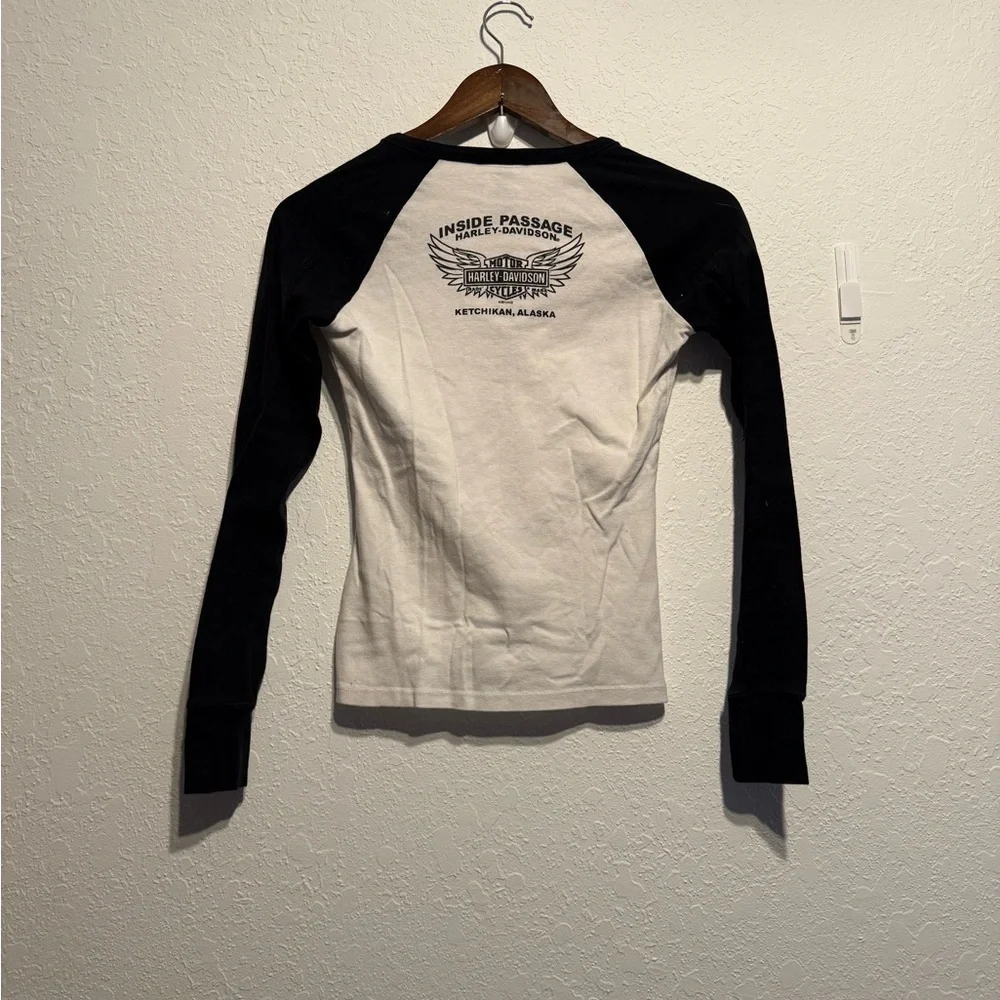 Harley-Davidson Long Sleeve V-Neck Tee XS Ketchikan AK 2013 Black White Classic